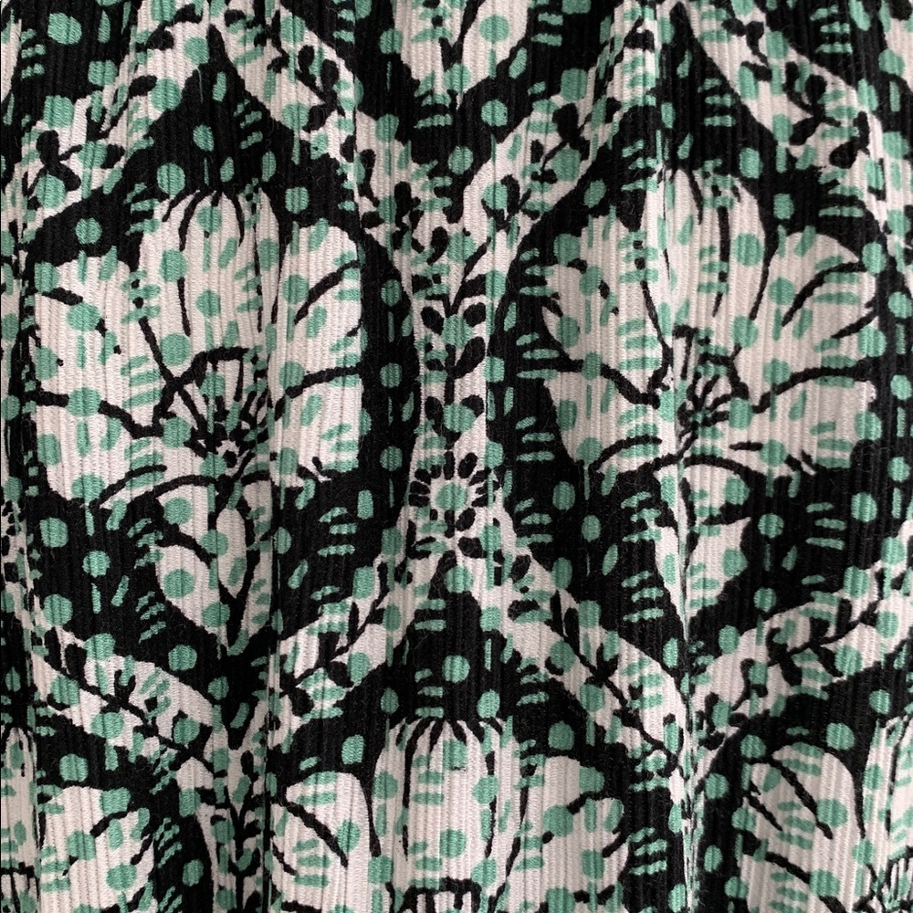 White House Black Market Crinkle Blouse - Picture 10 of 15